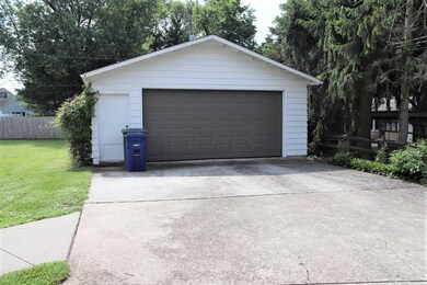 Oversized 2+ car garage