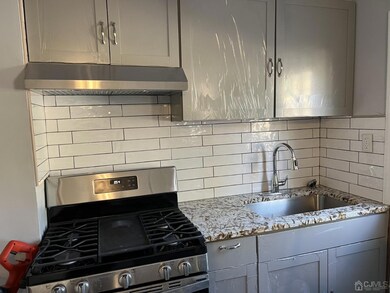 26 Martin Terrace unit 1, Woodbridge, NJ 07095 - photo 5