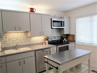 12 Boulevard Dr unit 140, Danbury, CT 06810 - photo 4