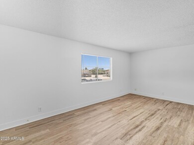 4740 E Moreland St, Phoenix, AZ 85008 - photo 4