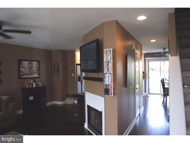 408 Carpenter Cir, Brookhaven, PA 19015 - photo 6