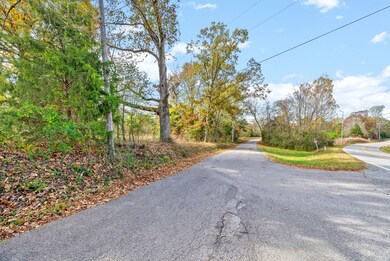 1402 Moore Ln, Southside, TN 37171 - photo 7