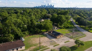 3810 Cavalcade St, Houston, TX 77026 - photo 5