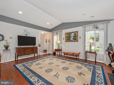 14672 Kelmscot Dr, Silver Spring, MD 20906 - photo 7