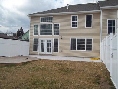 15 Maria Dr, Wilkes-Barre, PA 18706 - photo 2