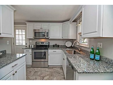 39 Thomas St, Warwick, RI 02886 - photo 4