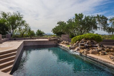 041_Pool Views