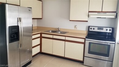 4625 SW 8th Place unit 8, Cape Coral, FL 33914 - photo 6