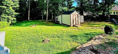 730 Tab Roberts Rd, Lawrenceville, GA 30043 - photo 5