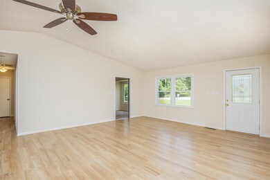 Livingroom 02