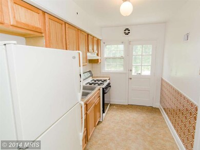 1417 Stonewood Rd, Baltimore, MD 21239 - photo 5