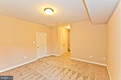 8057 Gabriels Ct, Jessup, MD 20794 - photo 6