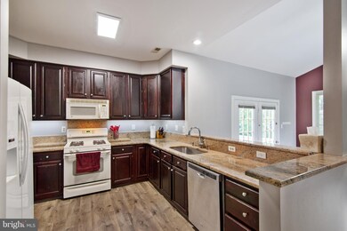 11166 Yellow Leaf Way, Germantown, MD 20876 - photo 6