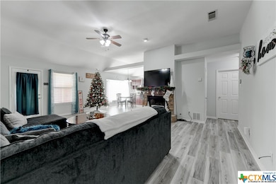 908 Risen Star Ln, Copperas Cove, TX 76522 - photo 5