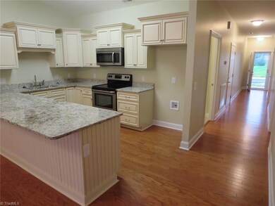 1845 Bogey Ln, Asheboro, NC 27205 - photo 5