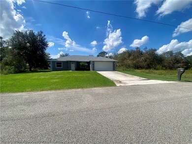 570 Blue Skies Dr, Lake Placid, FL 33852 - photo 4