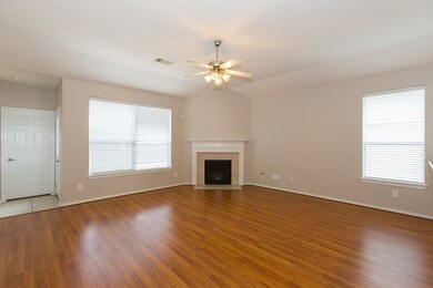 10206 N Pine Ivy Ln, Tomball, TX 77375 - photo 5