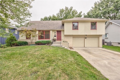 9712 Craig Dr, Overland Park, KS 66212 - photo 2