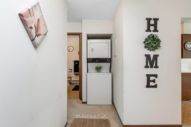 62 Twin Oaks Terrace, South Burlington, VT 05403 - photo 2