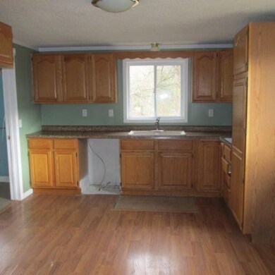 1696 N Sheridan Kitchen