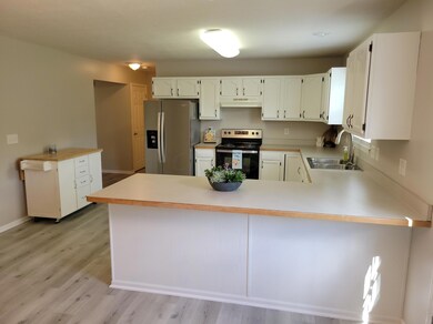4 Kitchen 3