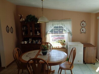 222 Cedar St, Millinocket, ME 04462 - photo 6