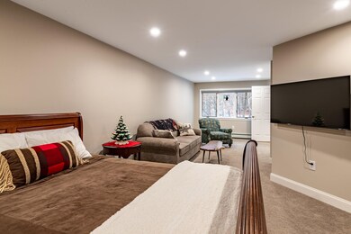 66 Bunker Ln unit 3, Lincoln, NH 03251 - photo 3