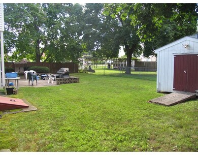 20 Florence St, Milford, MA 01757 - photo 3