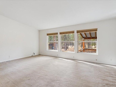 04-Living Area