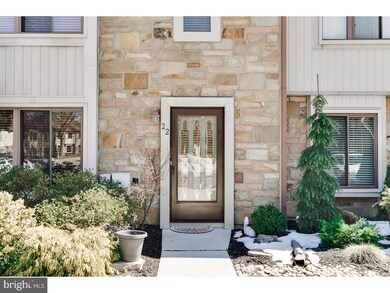 22 Topaz Ln, Trenton, NJ 08690 - photo 2