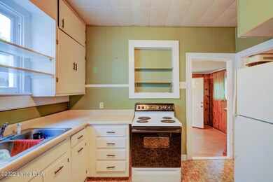 1226 Crown Ave, Louisville, KY 40204 - photo 6