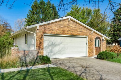 Welcome to 6904 Clydeway Court