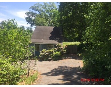 271 E Hartford Ave, Uxbridge, MA 01569 - photo 2