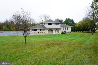 24 College St, Boyertown, PA 19512 - photo 3