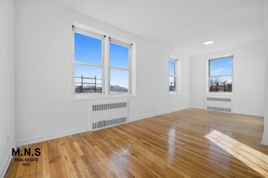 The Winston Apartments unit 6-A, Briarwood, NY 11435 - photo 6