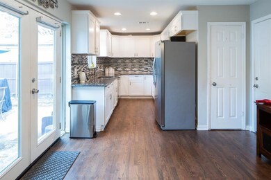 6916 Wake Forrest Dr, Dallas, TX 75214 - photo 7