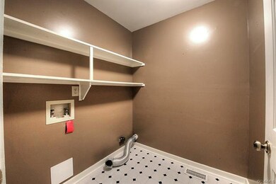 1st floor laundry room all ready for you! Lots of 