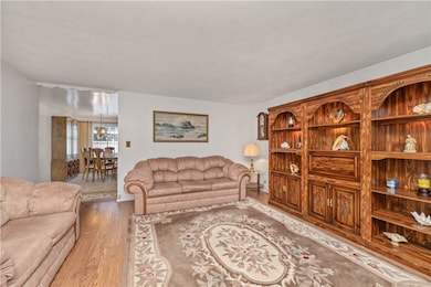 22 Trento St, Rochester, NY 14606 - photo 3