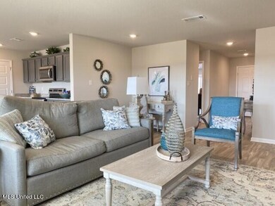 Living Room to entry
