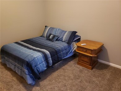 4815 Brownridge Dr, Shawnee, KS 66218 - photo 3