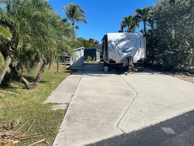 150 Smallwood Dr unit 61, Chokoloskee, FL 34138 - photo 2