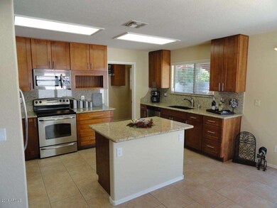 4126 E Hide Trl - MLS Pic #3-