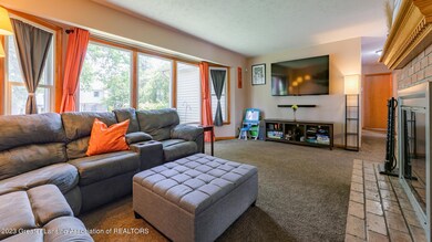 1216 Shaffer Ct, Lansing, MI 48917 - photo 4