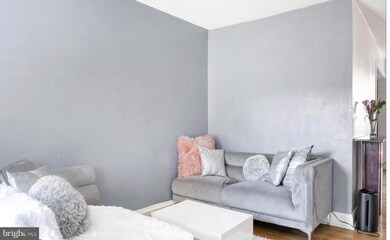 21 Winthrop Rd, Darby, PA 19023 - photo 4