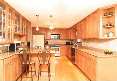 14 Whittemore Ln, Stoneham, MA 02180 - photo 7