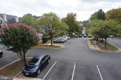 5835 Orchard Hill Ct, Clifton, VA 20124 - photo 3