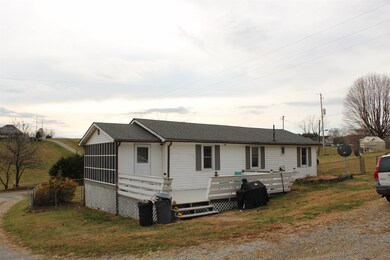 4773 Shelburne Rd, Radford, VA 24141 - photo 4