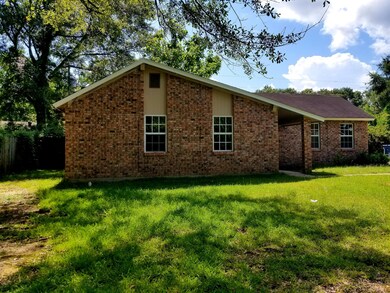 10109 Red Oak Ln, Moss Point, MS 39562 - photo 2