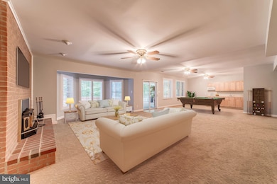 7395 Beechwood Dr, Springfield, VA 22153 - photo 5