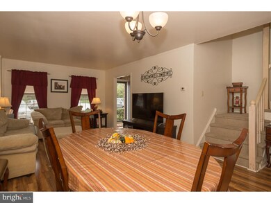 209 Georgetowne Ct, Royersford, PA 19468 - photo 4